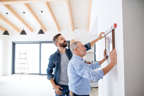 How to Hang a Picture Frame: Easy Step-by-Step Guide