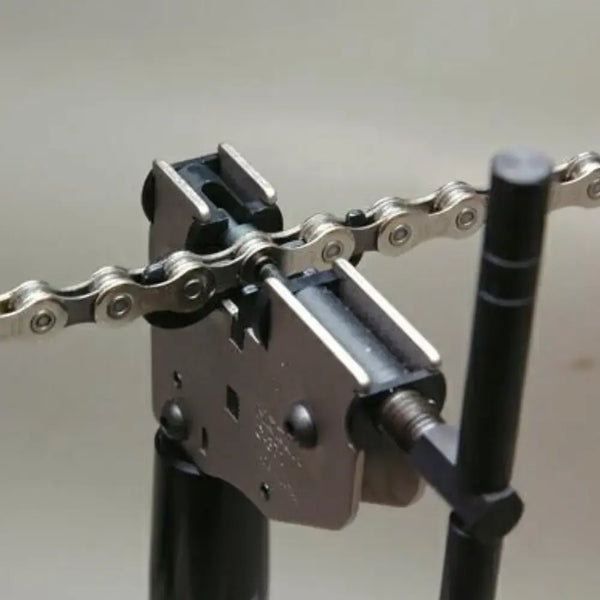 Hozan-Bicycle-Chain-Breaker-Bike-Universal-Chain-Tool-C-371-3-2026-04-09T07:09:01.963Z.webp