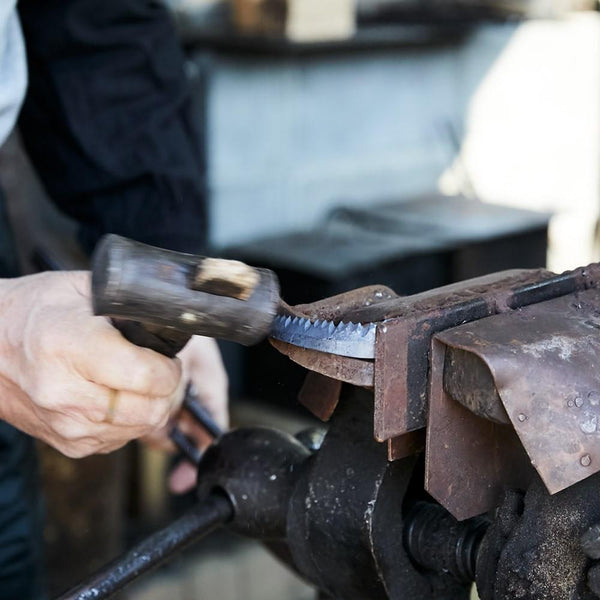 Kumagai Floating Grass Cutting And Weeding Sickle 32cm