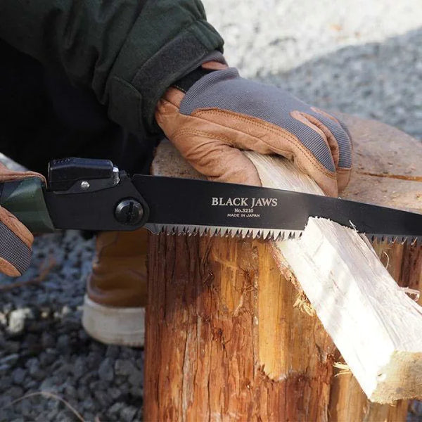 Saboten Black Jaws Versatile Folding Saw for Pruning & Wood Cutting 210mm
