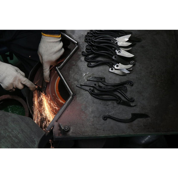 Toyama Hamono Carbon Steel Ikebana Flower Shears 165mm