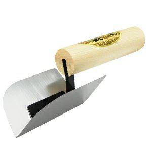 Kaneshika 3mm Edge Internal Corner Trowel With Wood Handle-Daitool