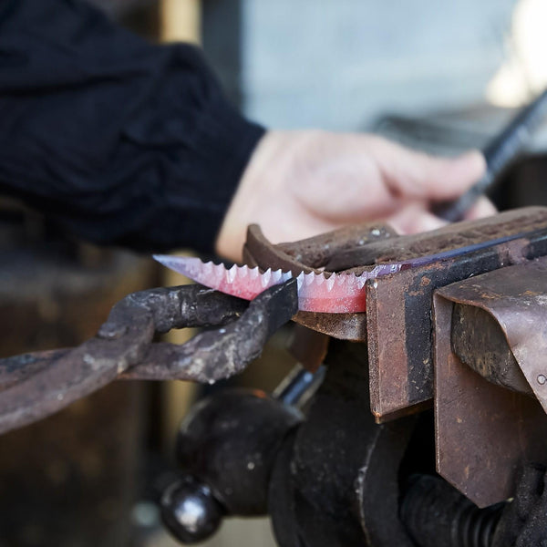 Kumagai Floating Grass Cutting And Weeding Sickle 32cm